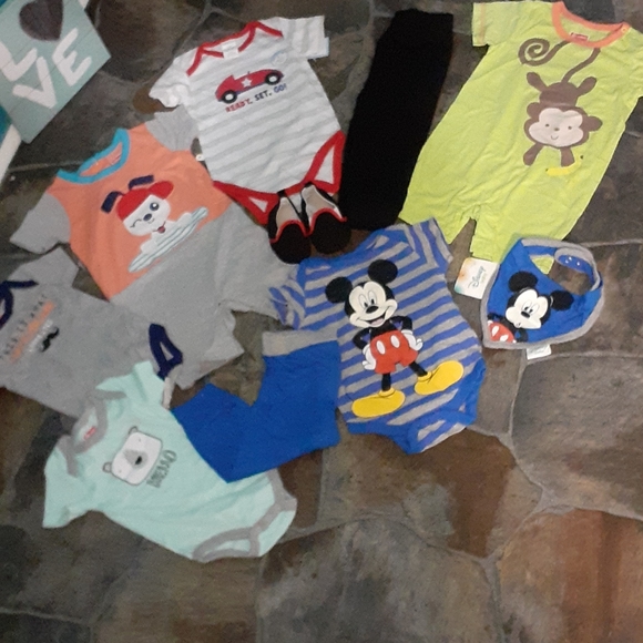 Bundle - Picture 2 of 3